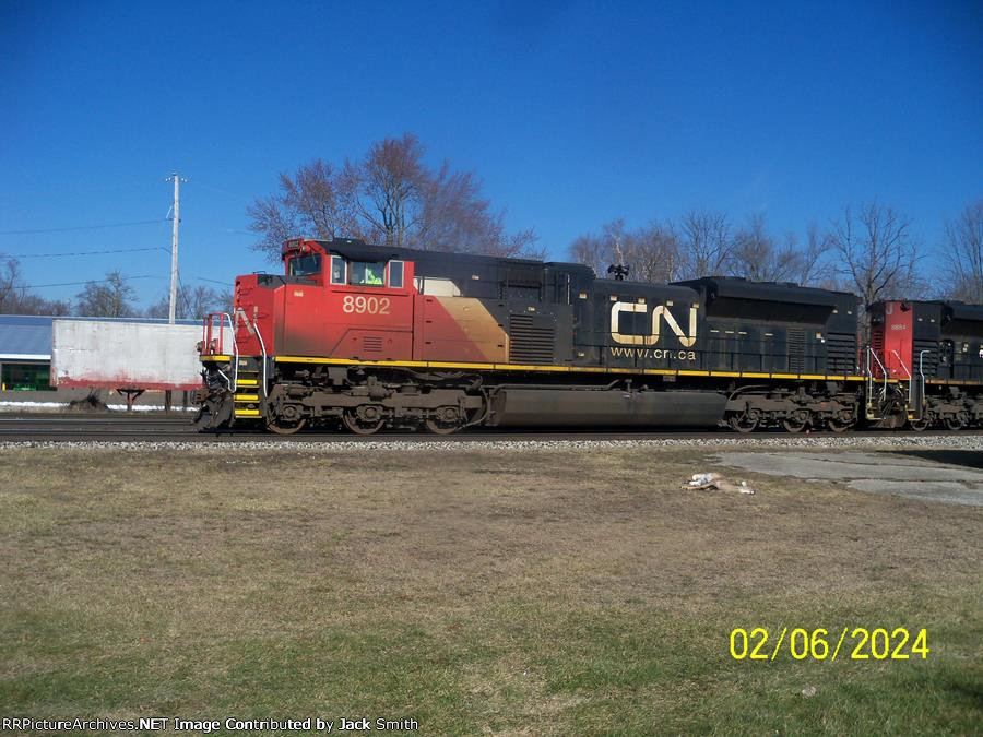 CN 8902